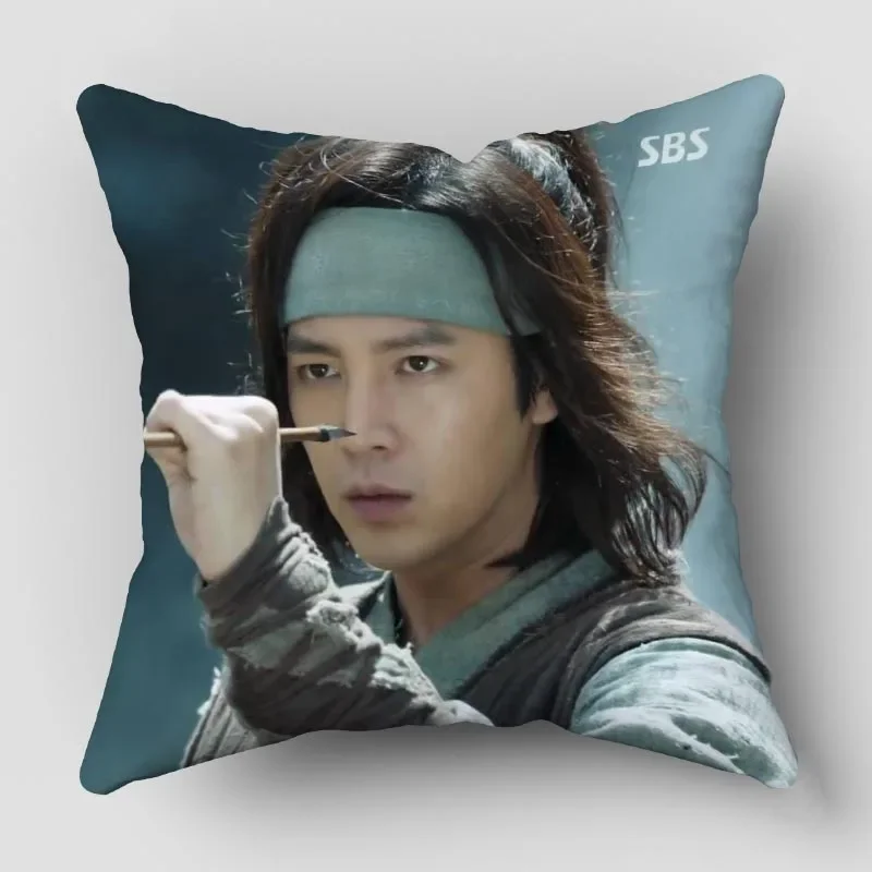 

Декоративная наволочка HEARMY квадратная