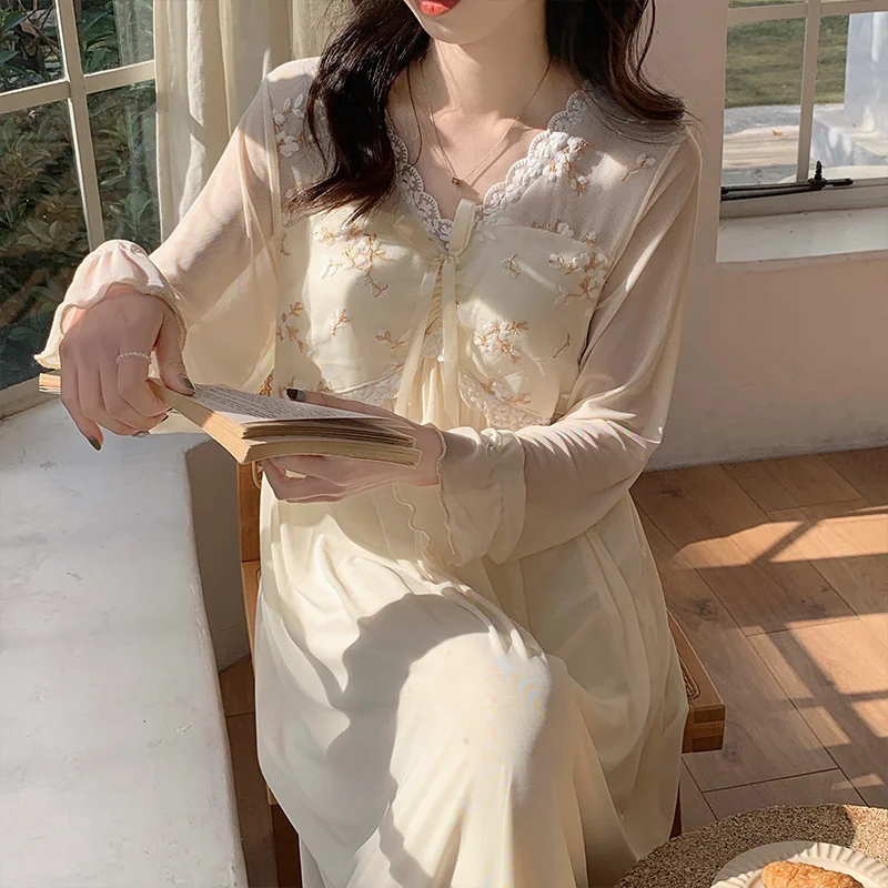 Lace Nightgown Women with Chest Pads Home Dressing Gown Princess Palace Retro Nightdress Casual Sleepdress Spring Sexy Nightwear