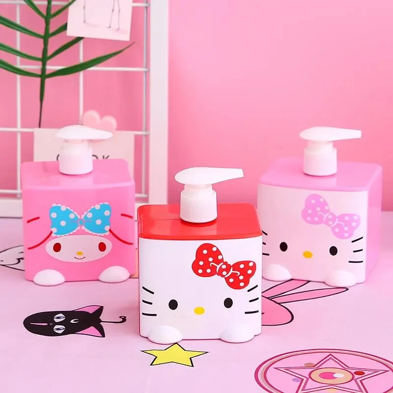 

400Ml Kawaii Hello Kittys Stitch Shampoo Shower Gel Bottle Anime My Melody Bathroom Soap Dispenser Bottle Furniture Supplies Toy