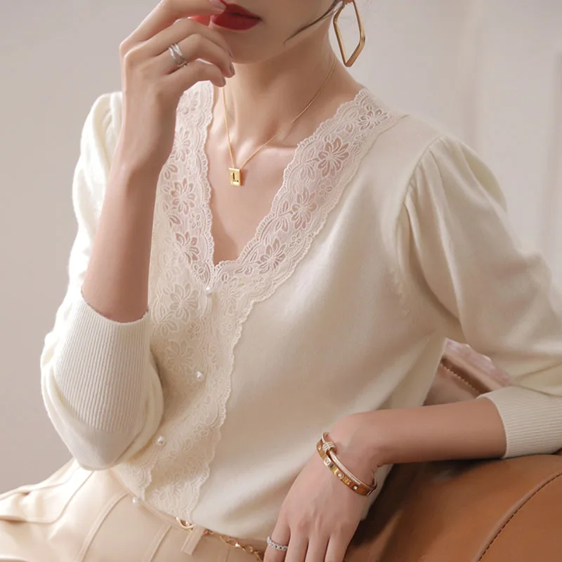 

Sweet V Neck Loose Knitwear Shirt Autumn Fashion French Elegant Lace Stitching Blouse Women Female Long Sleeve Tops Mujer 23772
