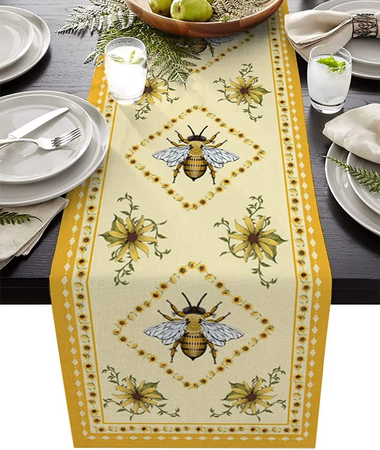 

Watercolor Table Runner Bee Animal Table Flag Home Kitchen Table Decoration Party Hotel Wedding Rectangular Tablecloths
