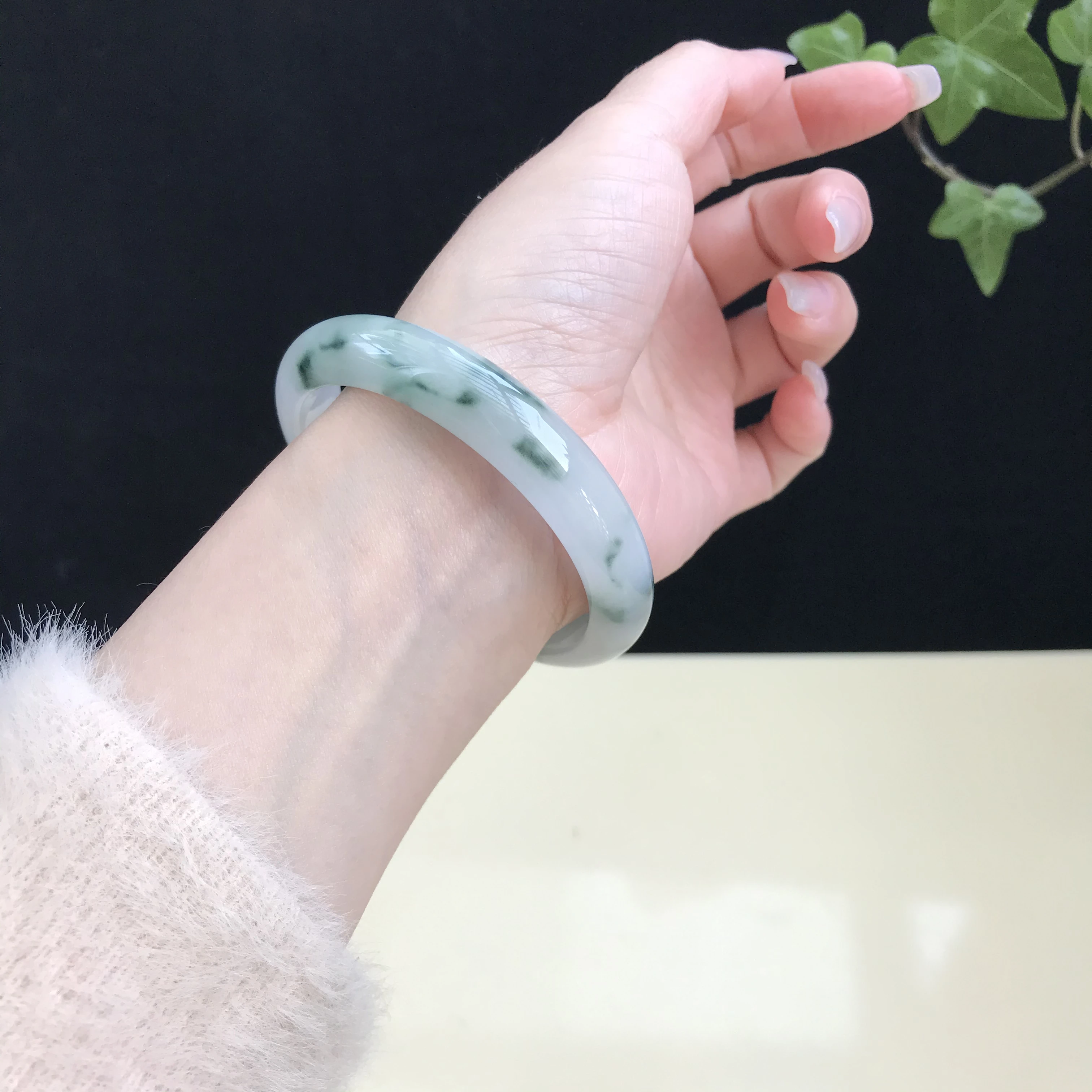 

Burma 100%Genuine High-end Jadeite Bracelet Jewelry Jade Bangles For Women 58mm (With Certificate)