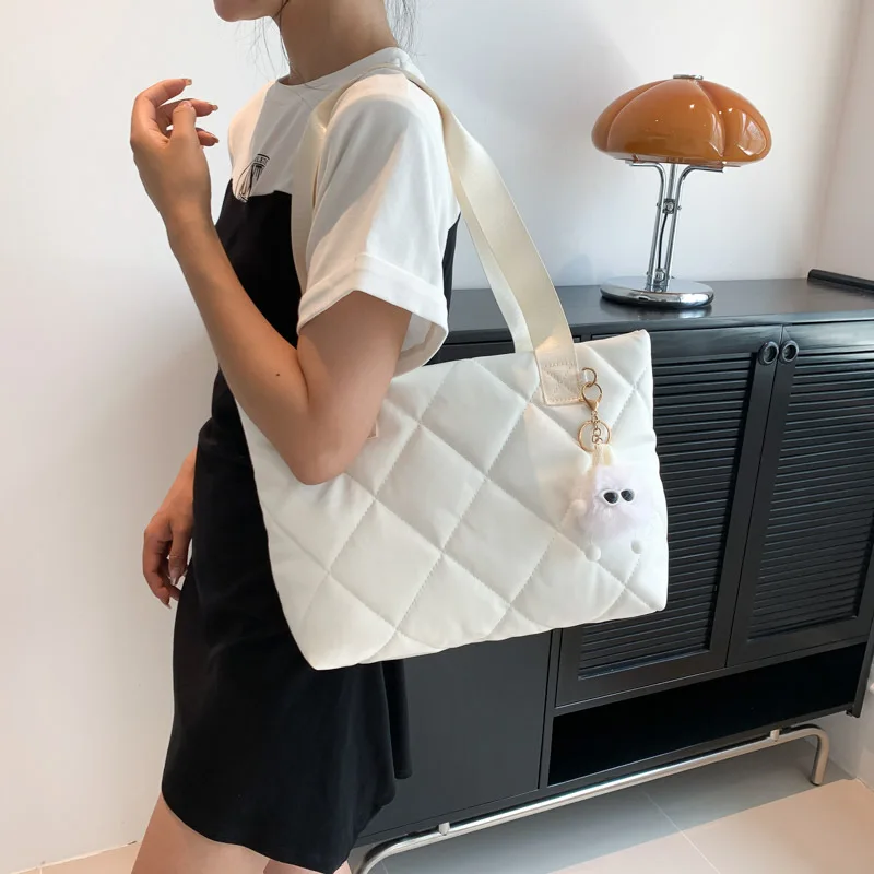 

Bag Women's 2023 New Summer Fashion Handbag Simple Casual Large Capacity Tote Bag Fashion Shoulder Bag Women Purses and Handbags