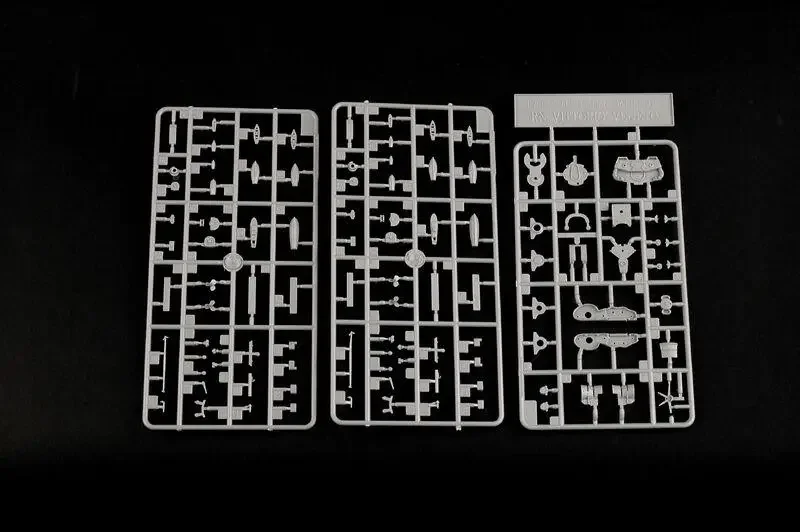 Trumpeter 1/700 05779 Итальянский линкор RN Vittorio Veneto 1940: сборный комплект пластиковой