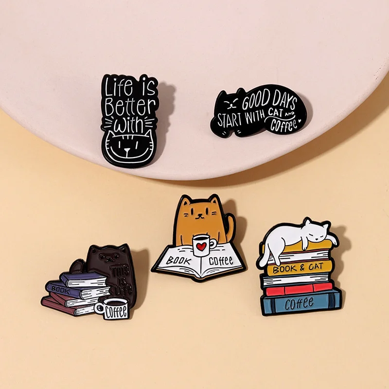 

Cute books, cartoons, book-loving cats, lazy cartoons, small animals, versatile clothes, backpacks, metal badges
