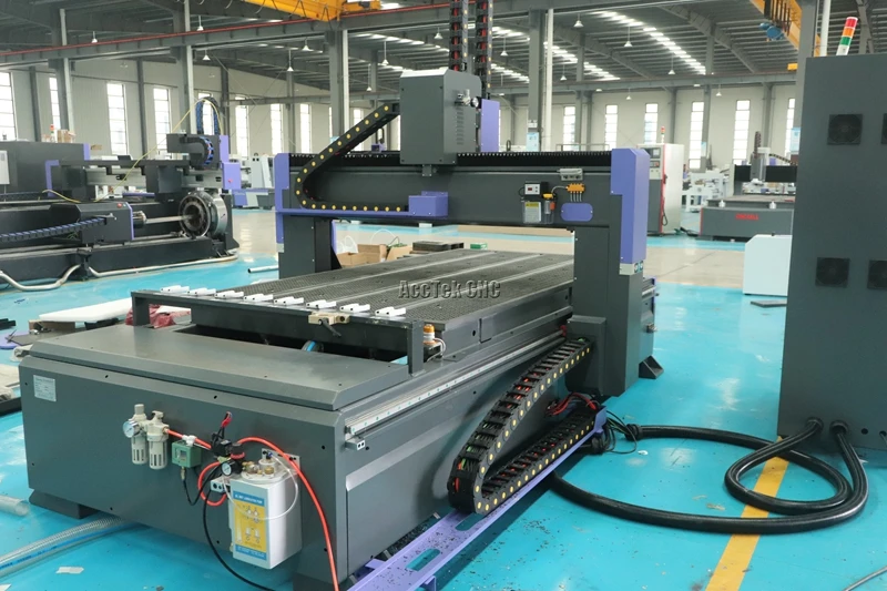 

Фрезерный станок с ЧПУ для резьбы по дереву, 3,0 кВт, 1325 кВт