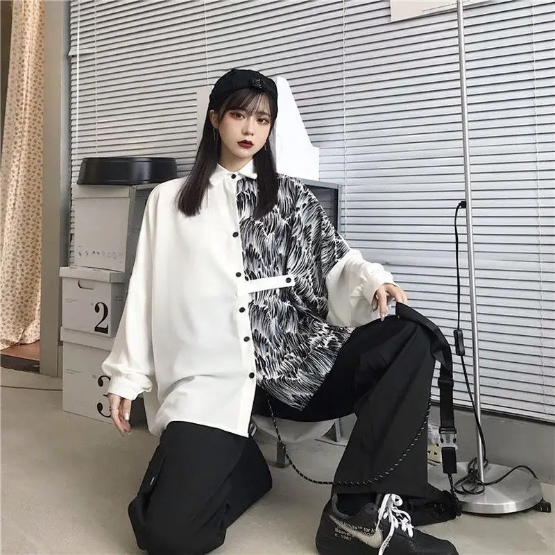 

Aesthetic blouse women patchwork long-sleeved shirt 2022 spring new personality high street vintage casual loose blouse trend