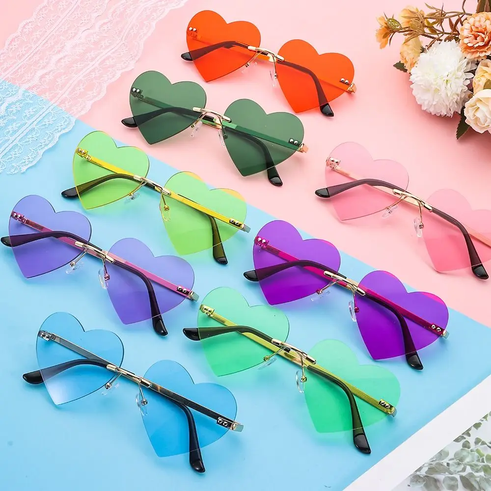 

Halloween Hippie Costume Party Metal Sun Glasses Rimless Heart Sunglasses Pink Hippie Sunglasses Heart-Shaped