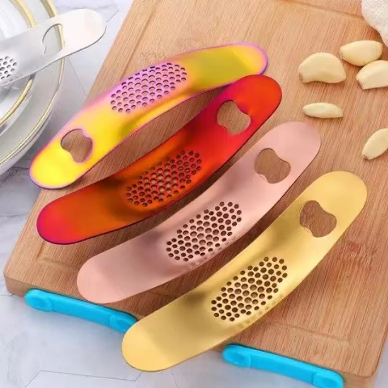 

1pcs Stainless Steel Garlic Press Manual Garlic Mincer Chopping Garlic Tools Arc Vegetable Kitchen Gadgets Kitchen Accessories
