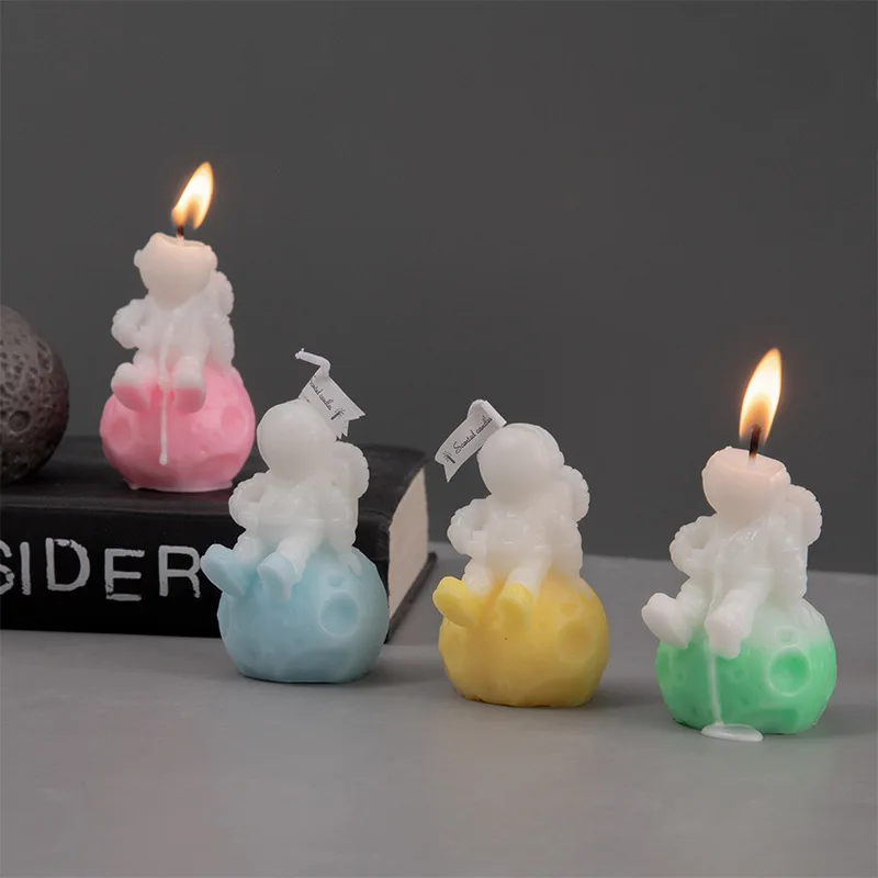 Украшение для стола и аксессуары ароматические свечи в виде астронавта подарок