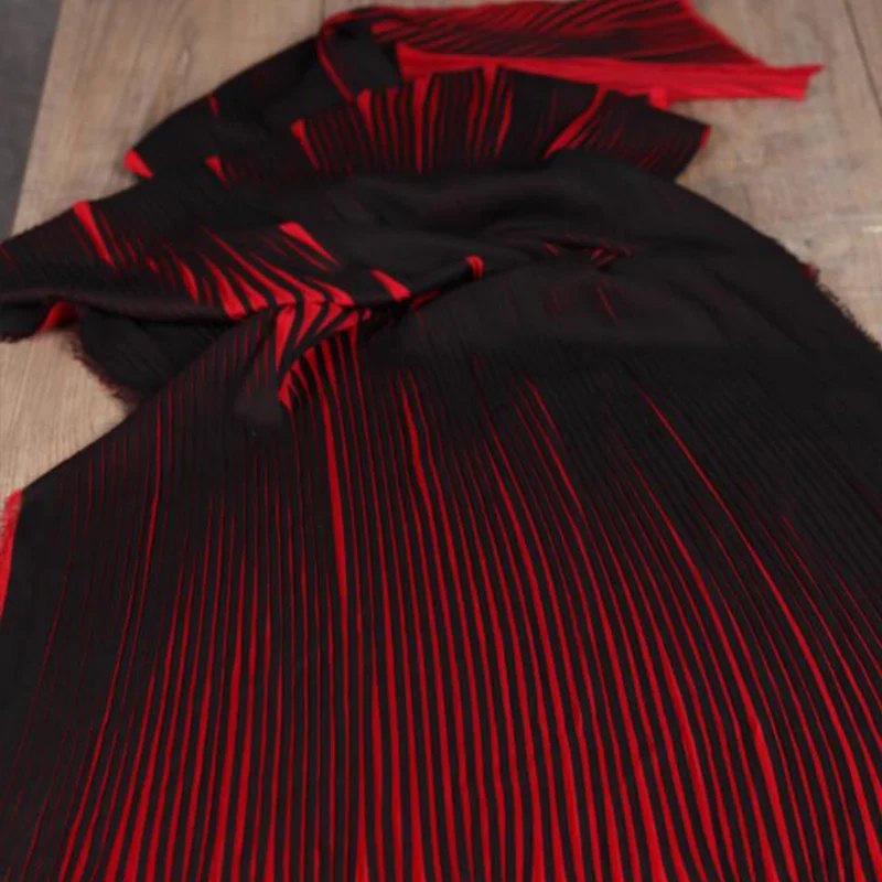 Женская плиссированная полосатая шифоновая ткань гладкое ощущение платье с