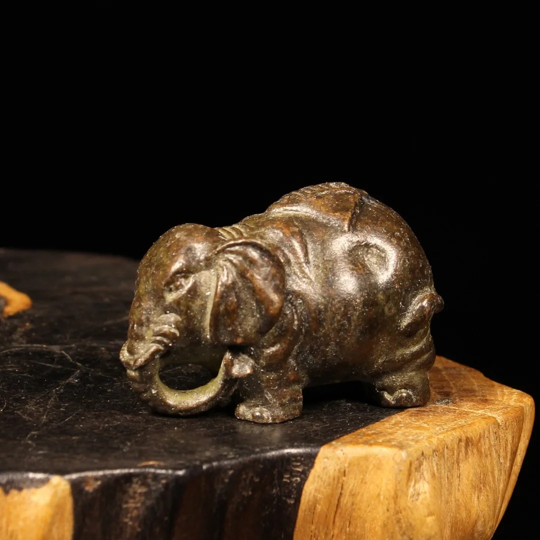 

Metal Cute Elephant Statue Vintage Decorative Figurine Bronze Elephant Doll Crafts Home Decor Gifts