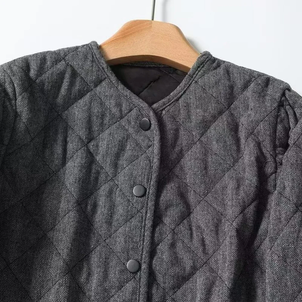 Женская стеганая тонкая хлопковая куртка с круглым вырезом и ромбовидной сеткой