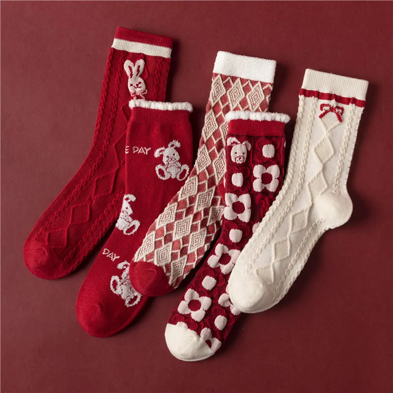 

Year of the rabbit red socks female autumn and winter rabbit year red mid-tube socks New Year New Year wedding cotton socks