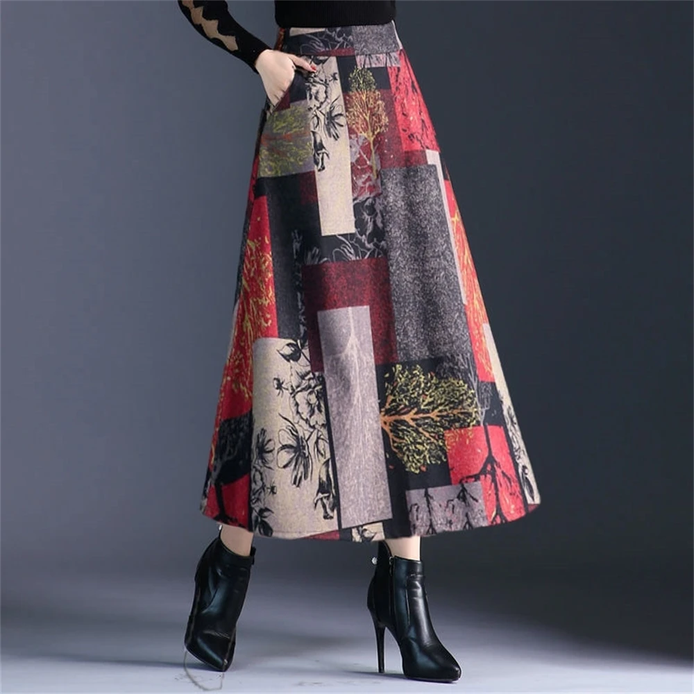 

Women's camping skirt, high waist skirt, warmth, wool, elegance, plaid pattern, office, autumn and winter