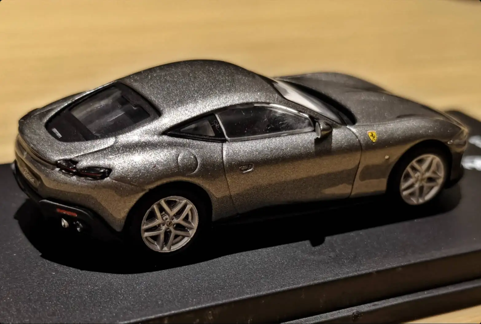 Коллекционная модель автомобиля Centauria IXO Ferrari Roma 2020 Asia Edition в масштабе 1:64, лимитированная серия, в наличии. (art.: 3920d97f0bcce) - 3920d97f0bcce