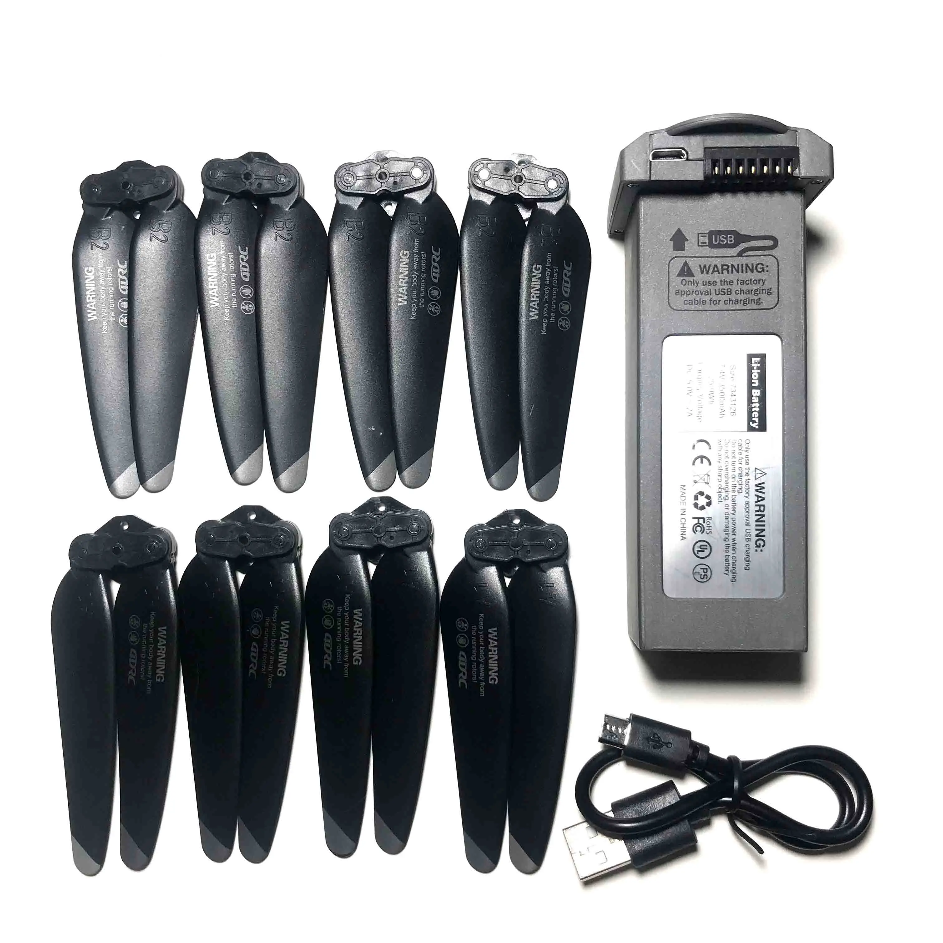 Запчасти для квадрокоптера с GPS 4DRC F4 Fast-F4: аккумулятор 4D-F4 на 7,4 В и 3500 мАч, USB-зарядное устройство, лопасти пропеллеров и крылья.