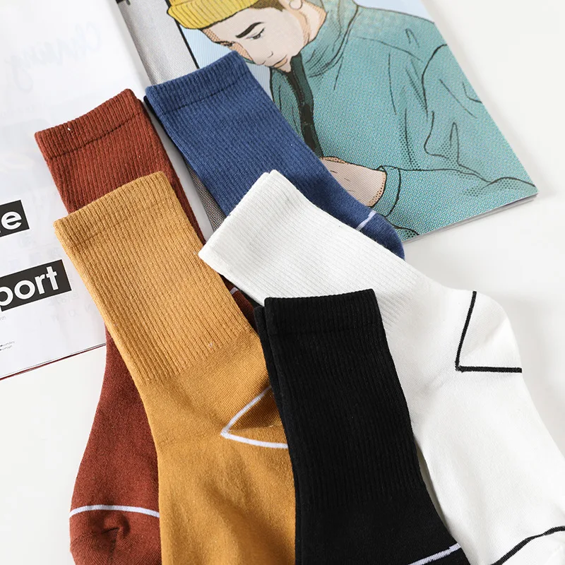 

Новая коллекция модных базовых уличных носков в европейском и американском стиле с рамкой спортивные хлопковые носки с буквами носки средней длины для мужчин и женщин