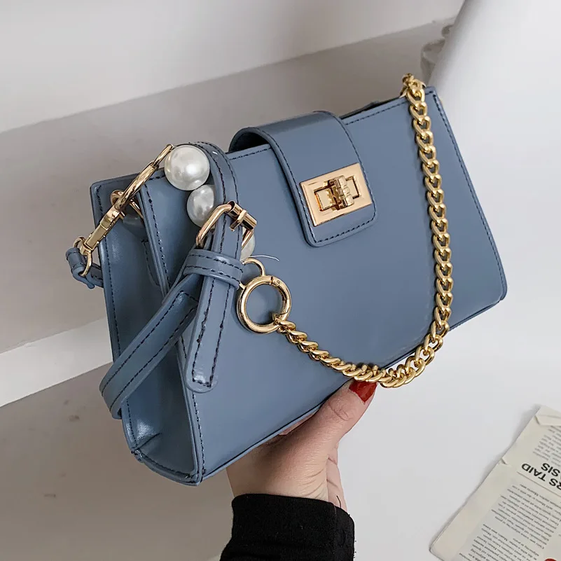 

2021Latest style Spring Summer Crossbody Bags For Women High Capacity Shoulder Bags Chains Underarm bag Easy Matching Totes Bag