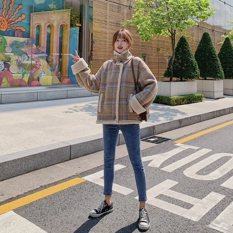 Женские пальто и куртки повседневные теплые клетчатые овечьи шерстяные короткие