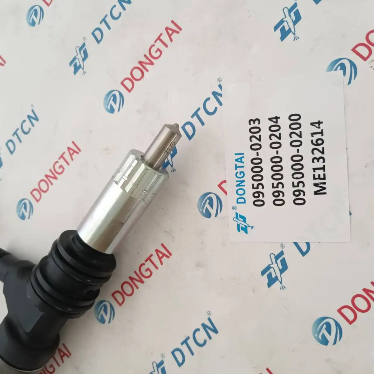 Common Rail 095000-0203 095000-0204 095000-0200 ME132614 ME302565