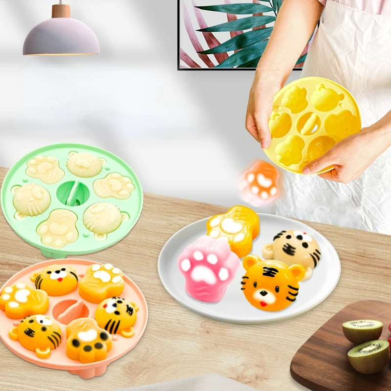 

Baby Food Supplement Tool Tiger Claw Steamed Cake Silicone Mold DIY Chocolate Pudding Jelly Homemade Mold Baking Accessories