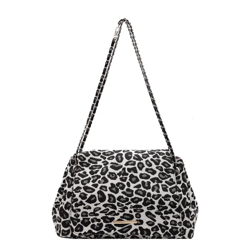 Женская сумка через плечо в иностранном стиле