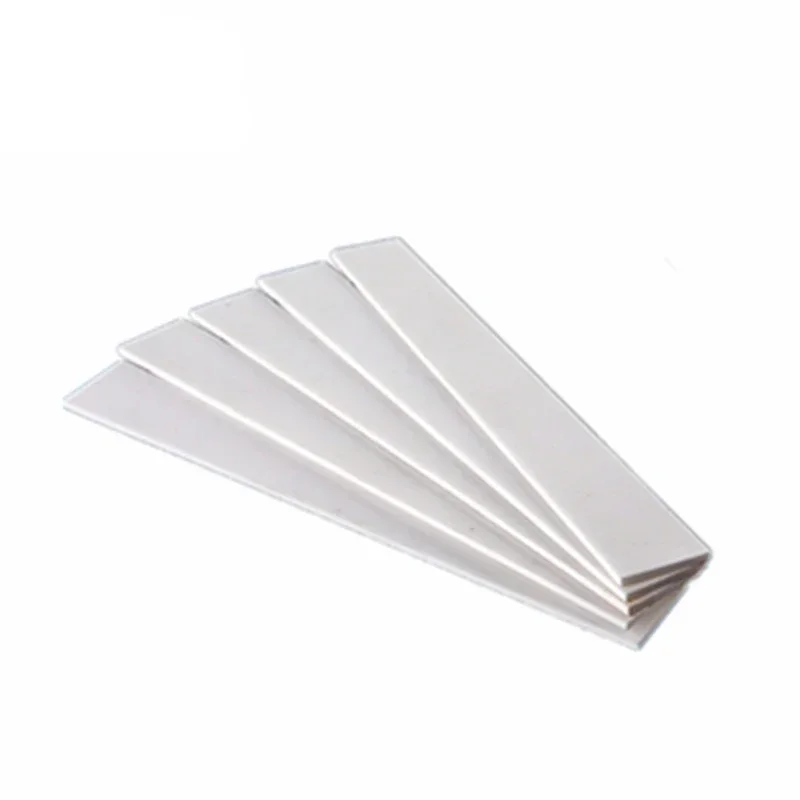 Лист из глиноземной керамики Al2O3 5x22x1 мм 550 шт. 16x24x1 чистая износостойкая