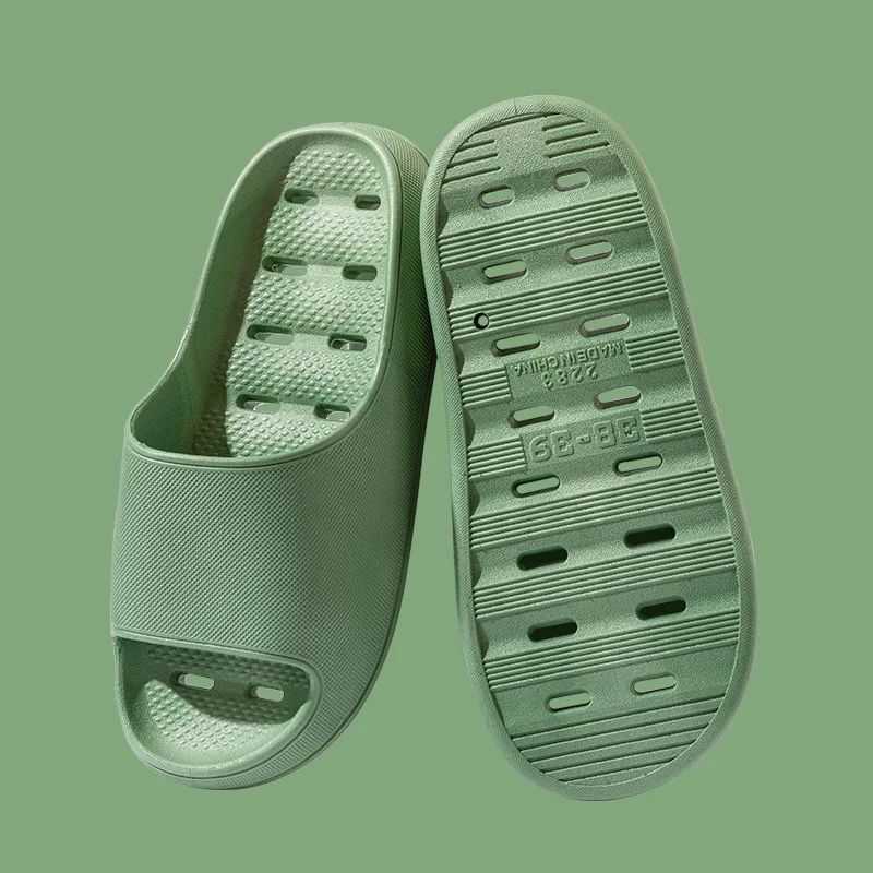 

2022 women's Non-slip Bathroom Special Leaking Quick-Drying Hollow Ultra-light Ultra-soft Household Couple Slippers for Men