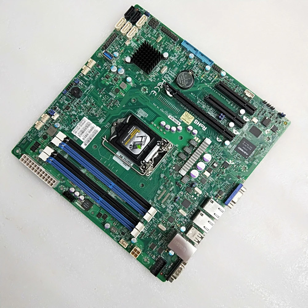 Материнская плата E3-1200 v3/v4 4-го поколения. Core i3 LGA1150 DDR3 4 USB 3 0 (1 Type-A 2 + 1 с разъемом) для