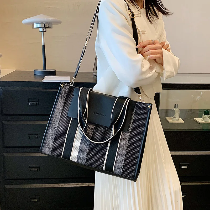 CGCBAG 2023 New Fashion Women Shoulder Bag Casual Lage Capacity Female Tote Bag Simple Commuting Designer Luxury Handbags