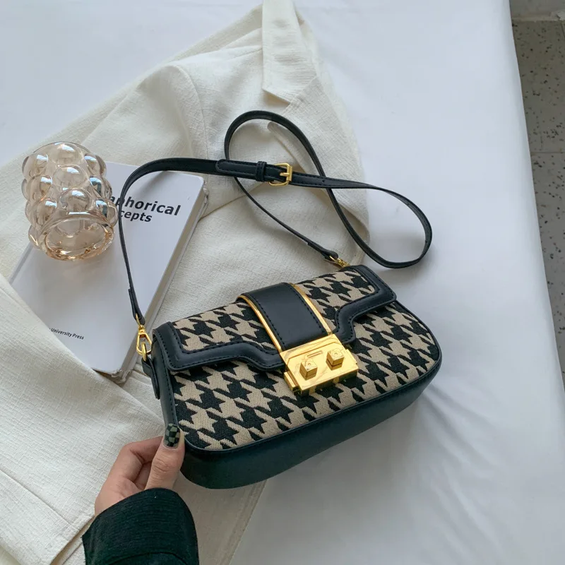 New Luxury Designer Checked Fashionable High Quality Cross Body Shoulder Armpit Small Square Lady Fashionable Purses And Handbag