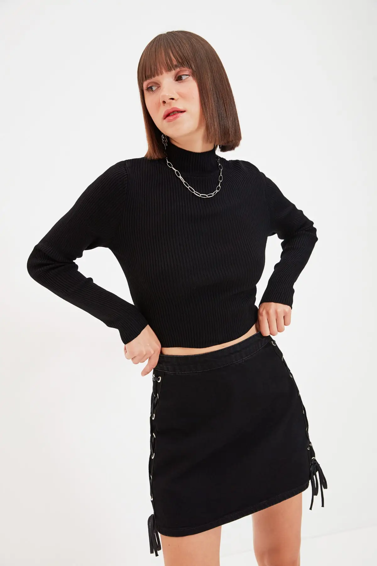 

Trendyol Backpack Detailed Upright Collar Knitwear Sweater TWOAW22KZ0520