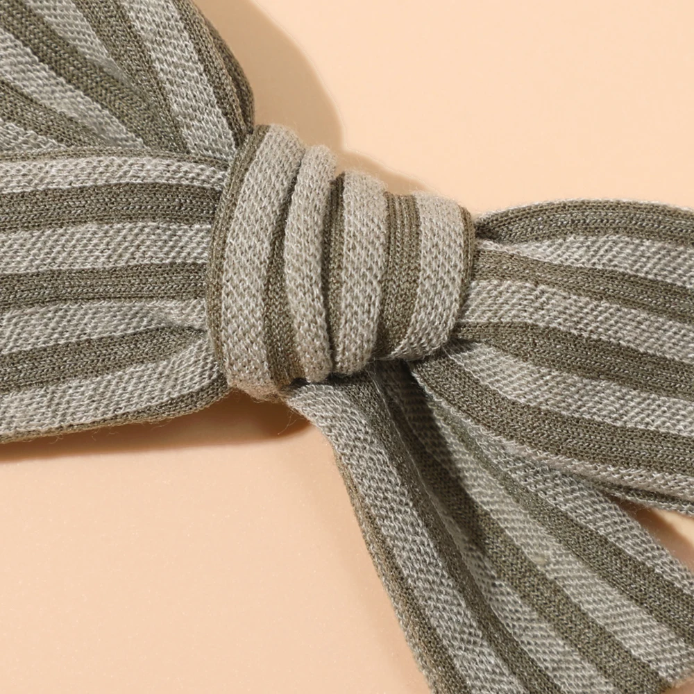 Рисунок 2 - Новые заколки для волос с бантом