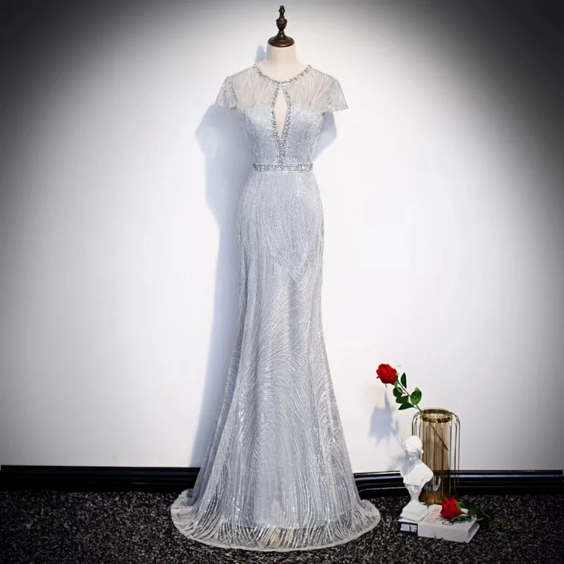 

Luxury Silver Mermaid Evening Dress Beading Illusion O-Neck Cap Sleeve Formal Lace Backless Zipper Floor-Length Prom Party Gowns