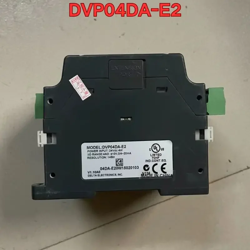 Бывший в употреблении функциональный тест модуля ПЛК DVP04DA-E2 нормально