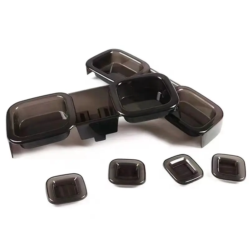 

Замена крышки для заднего фонаря Land Rover 2020