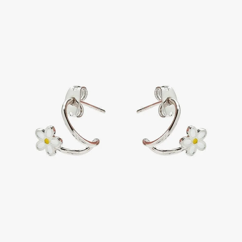 Fashion simple flower earrings European and American cool temperament flower earrings earrings