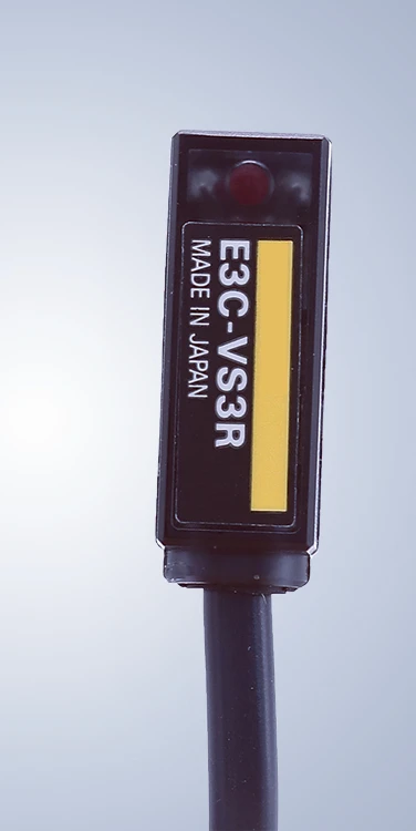 100% новый высококачественный фотоэлектрический датчик E3C-VS3R 24 В постоянного тока