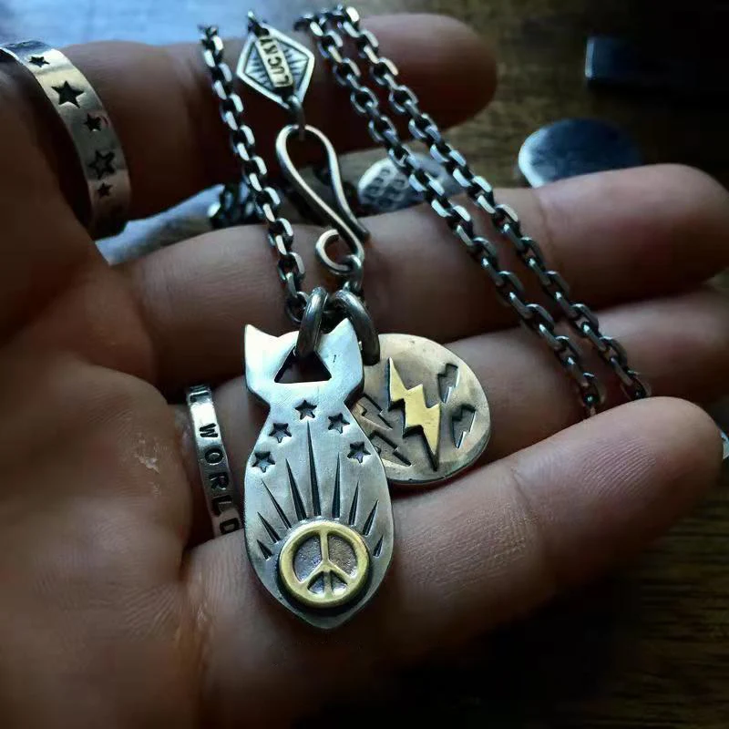 RetroSen Silver Color Fashion Domineering Light Luxury Pendant Anti-War Logo Lightning Necklace Retro Style Jewelry |