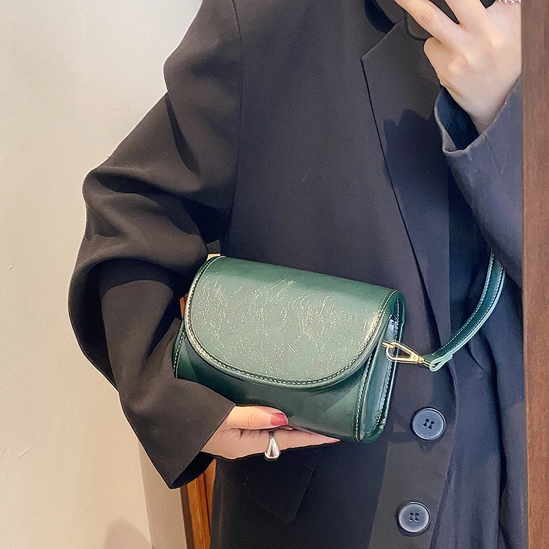 

ELM BAY|This Year's Popular Niche Design Bag Women's 2022 Autumn Cross Body Personality Simple Temperament One Shoulder Bag