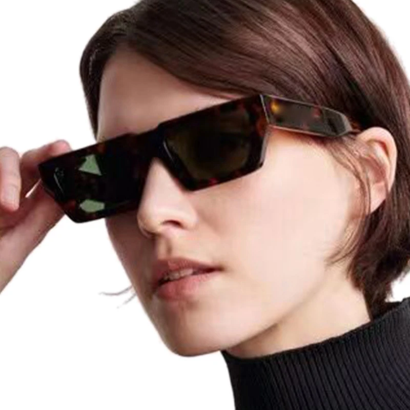 

New Brand Small Sunglasses Women Fashion Oval Sun Glasses Men Vintage Green Red Eyewear Ladies Traveling Style UV400 Goggles