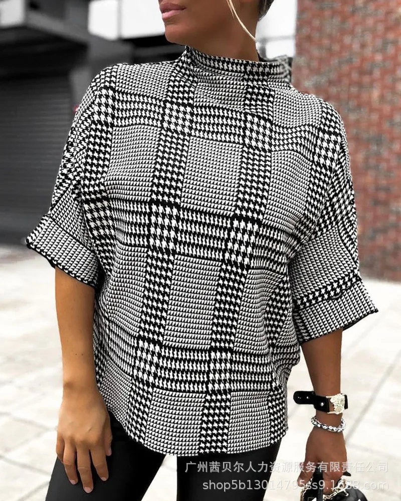 

2022 Women's New Women's Pullover Sweater Short-sleeved T-shirt Top Fashion Houndstooth Short-sleeved Knitted Pullover Spot
