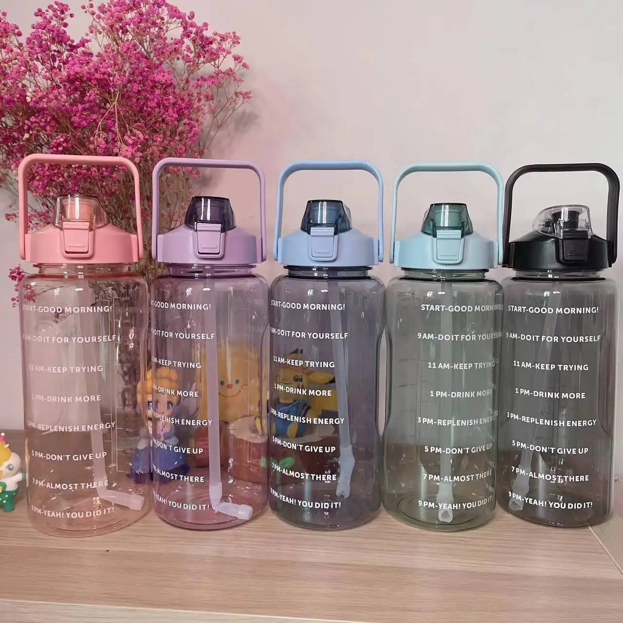 

2L Water Bottle Plastic Sports Drinking Cup with Graduated Portable Space Straw Cup Bounce Large Capacity Water Bottle