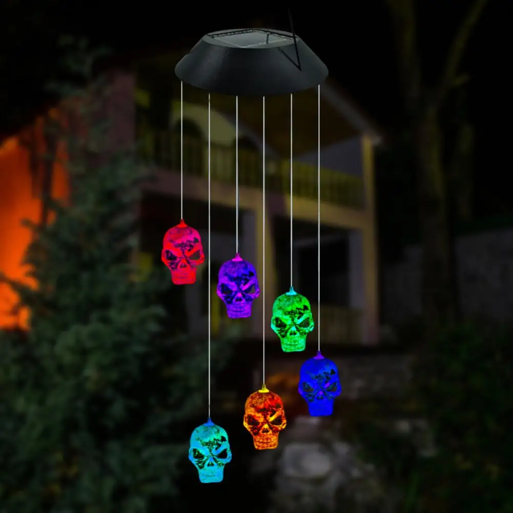 

Halloween Decorative Light Led Skull Wind Chime Spooky Solar Skull Wind Chime Lamps Halloween Party Decorations with Auto On/off