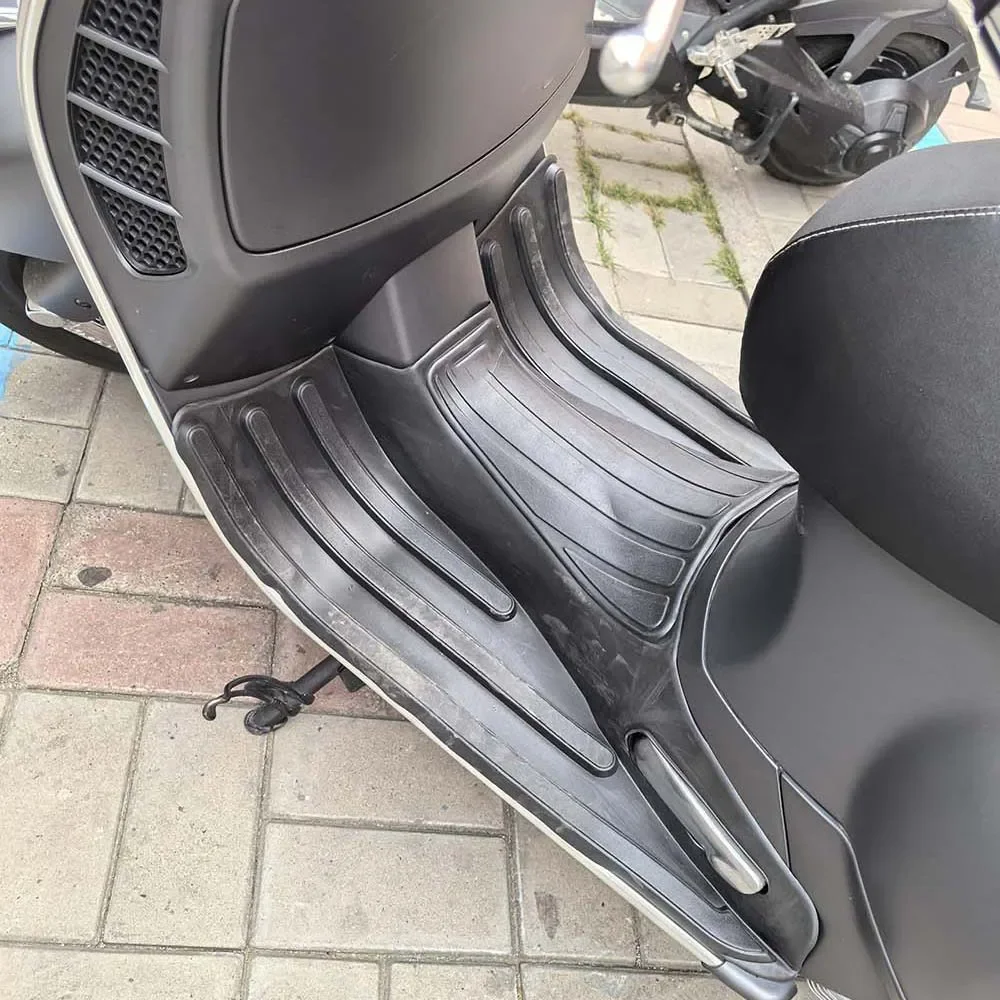 Резиновые подставки для ног Vespa GTS300 GTS 150 250 GTV 300 HPE 2024