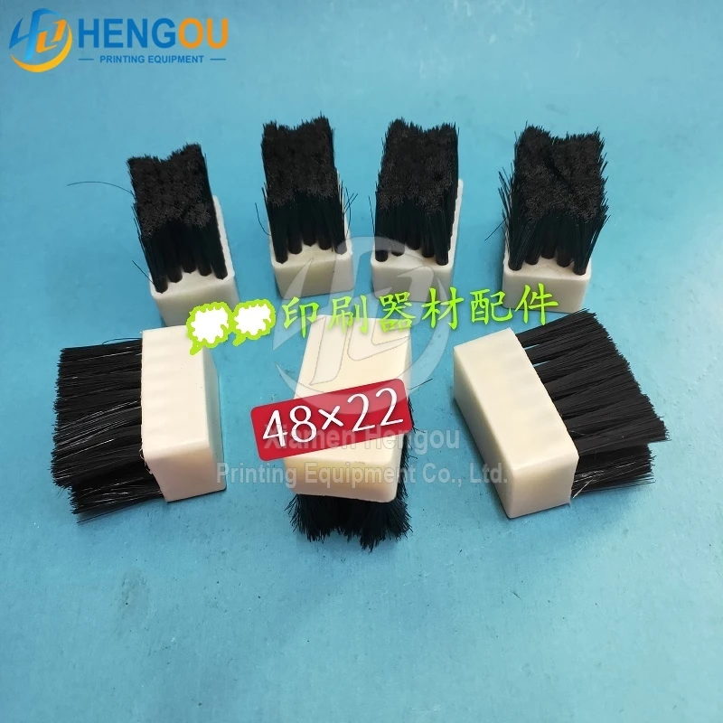 

Offset Printing Machine Parts Cutting Machine Parts Feeder Paper Brush 48x22mm