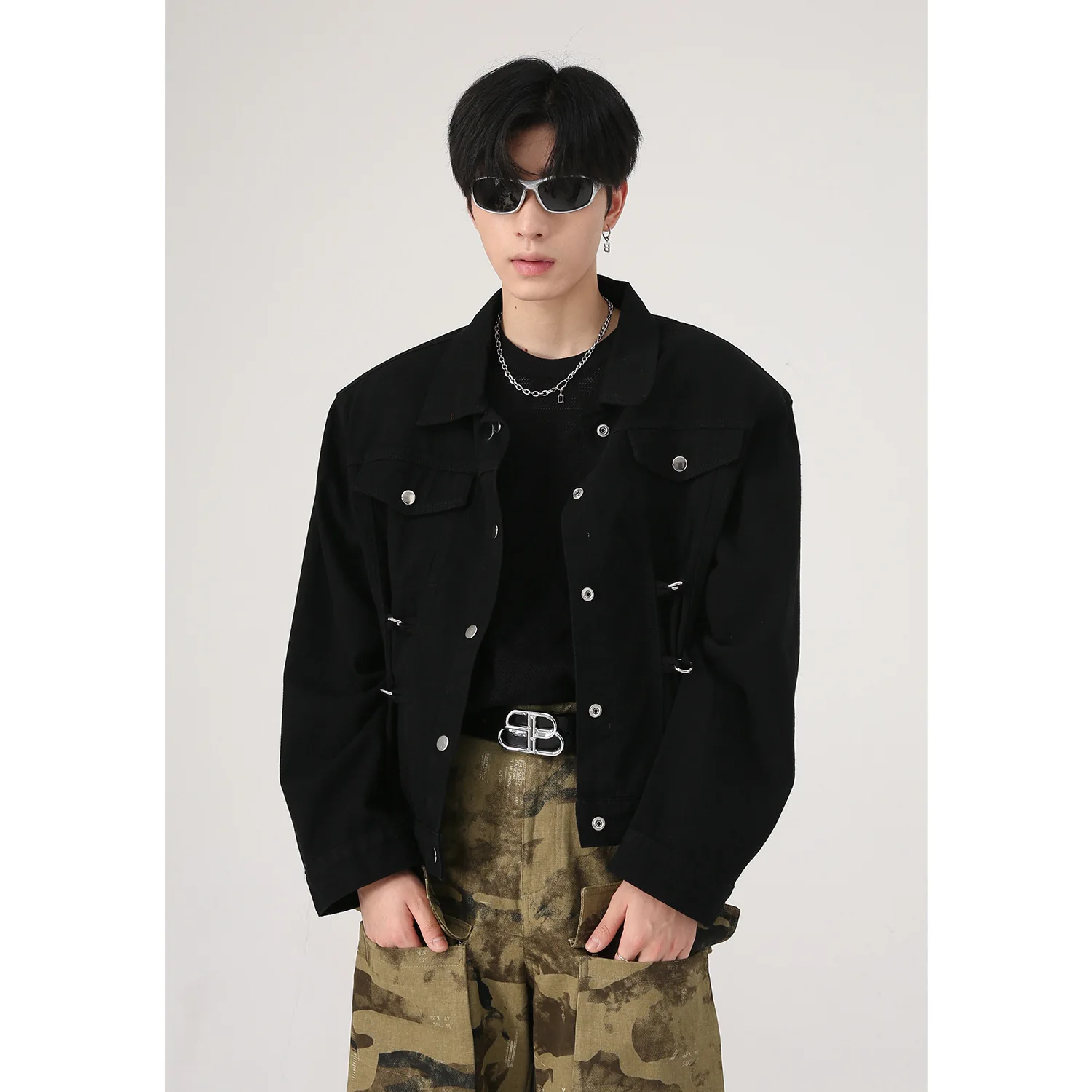 

New 2022 fashion Biker Denim Jacket Men Multi pockets Jeans coats Punky Slim fit Streetwear Outwear