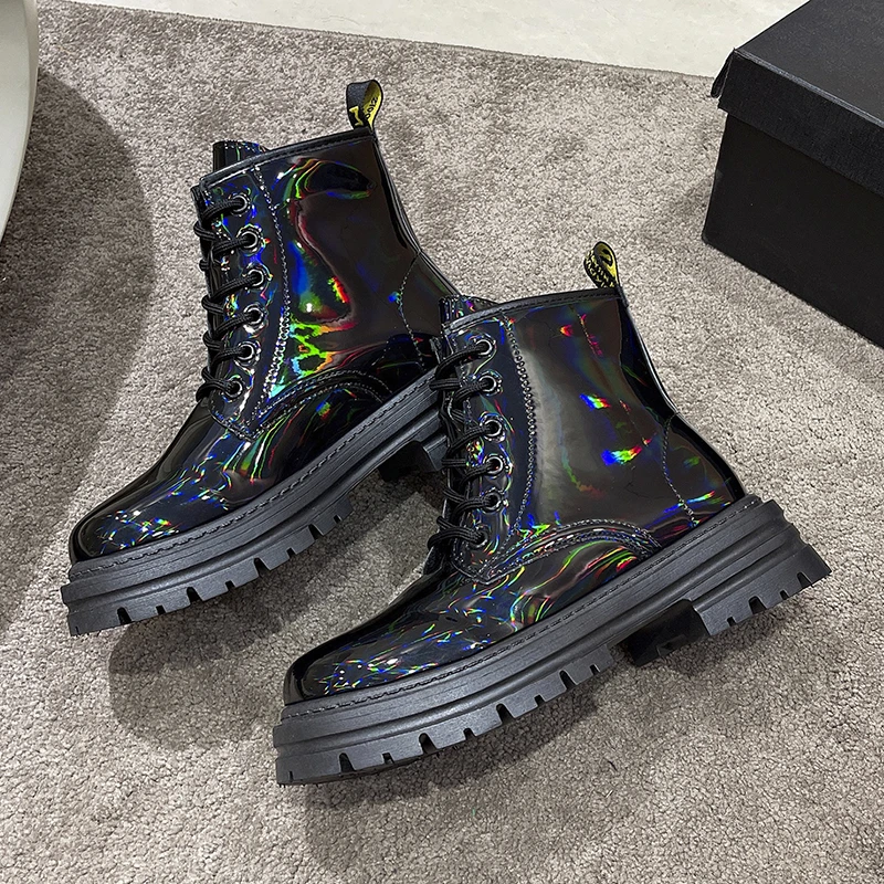Женские ботинки из лакированной кожи теплые армейские в стиле панк/готика на