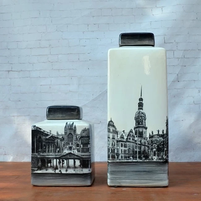 

Caicai Tao style retro ornaments square ceramic decorative porcelain decoration soft black and white tank